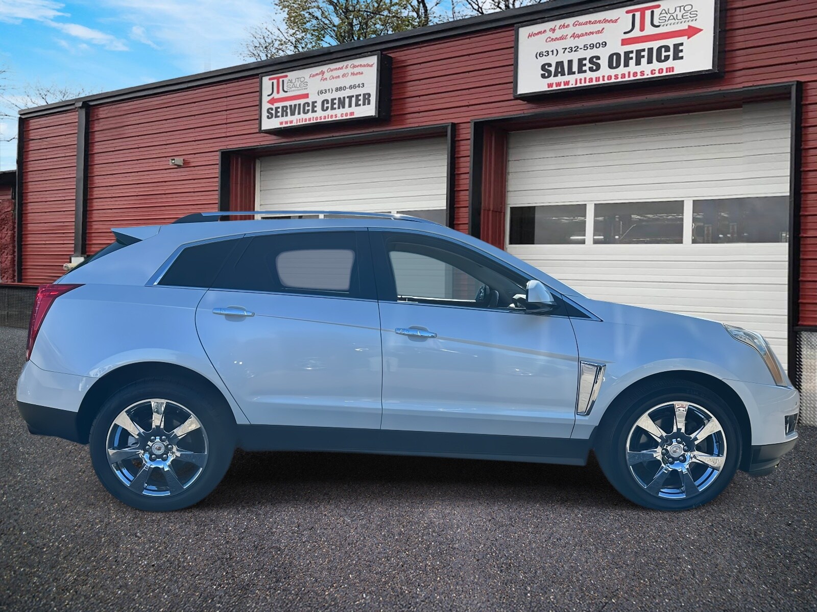 2013 Cadillac SRX Performance photo 3