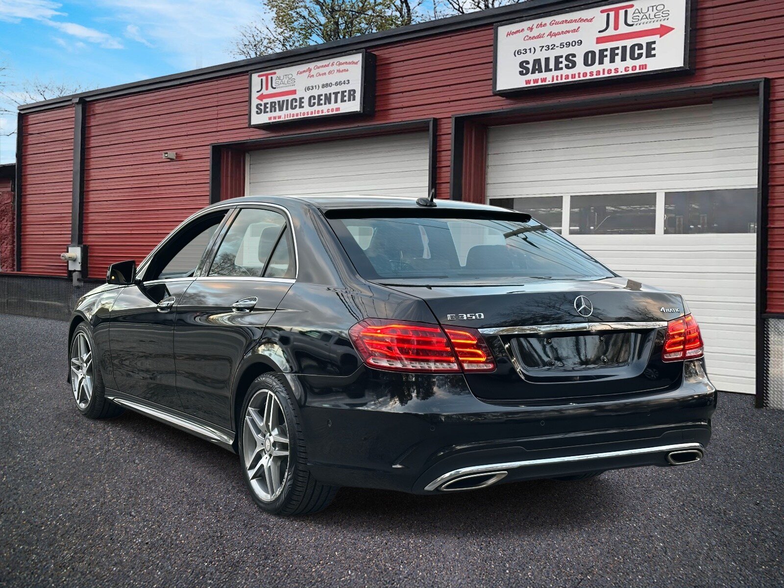 2016 Mercedes Benz E 350 4MATIC photo 3