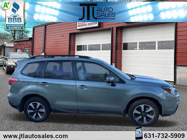 2018 Subaru Forester 2.5i Premium photo 3