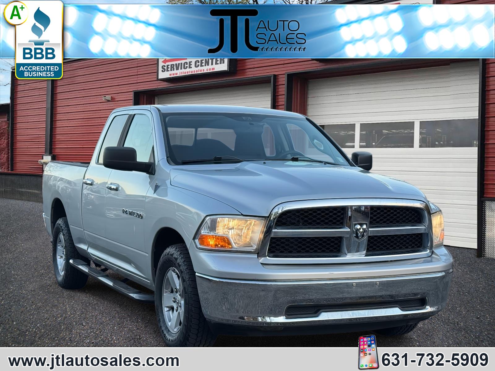 2011 Ram 1500 SLT photo 2