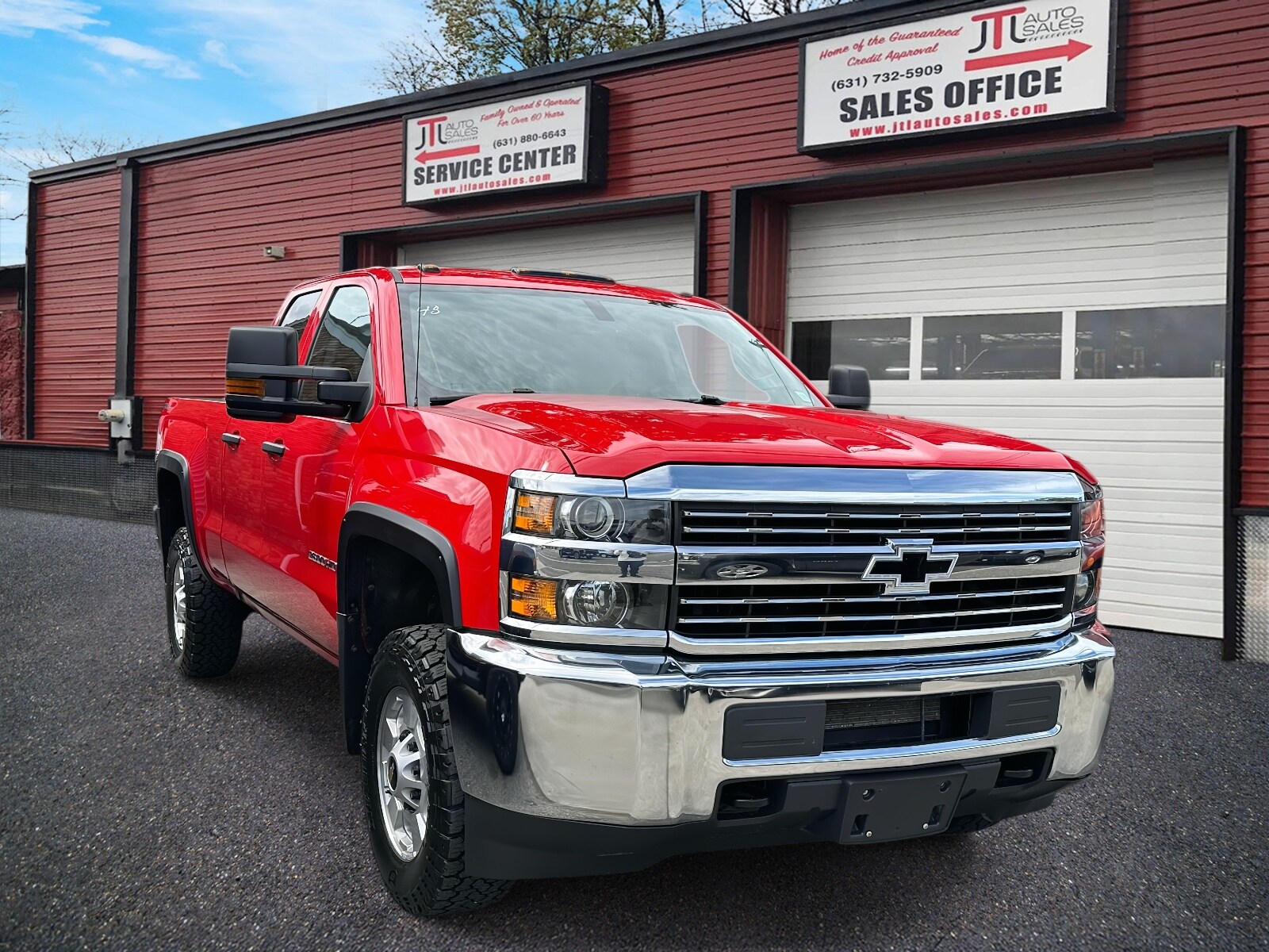 2016 Chevrolet Silverado 2500HD photo 2