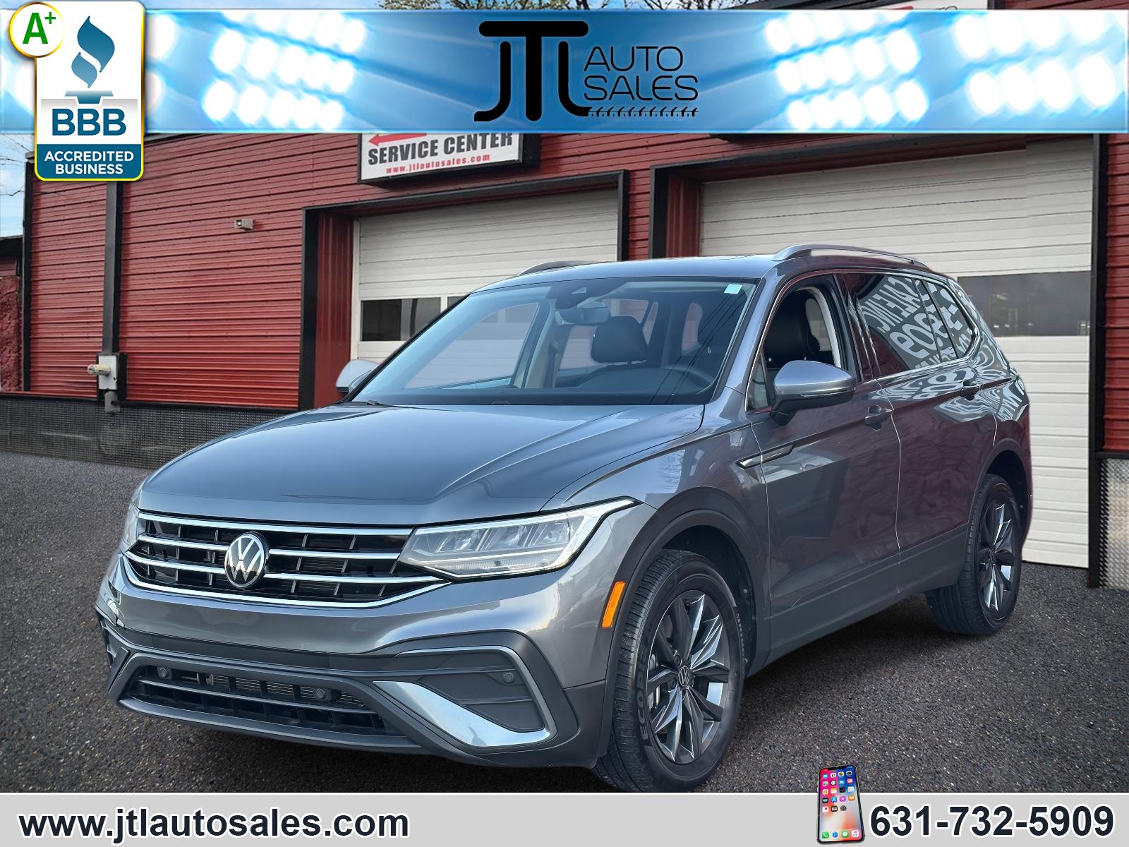 2022 Volkswagen Tiguan SE's photo