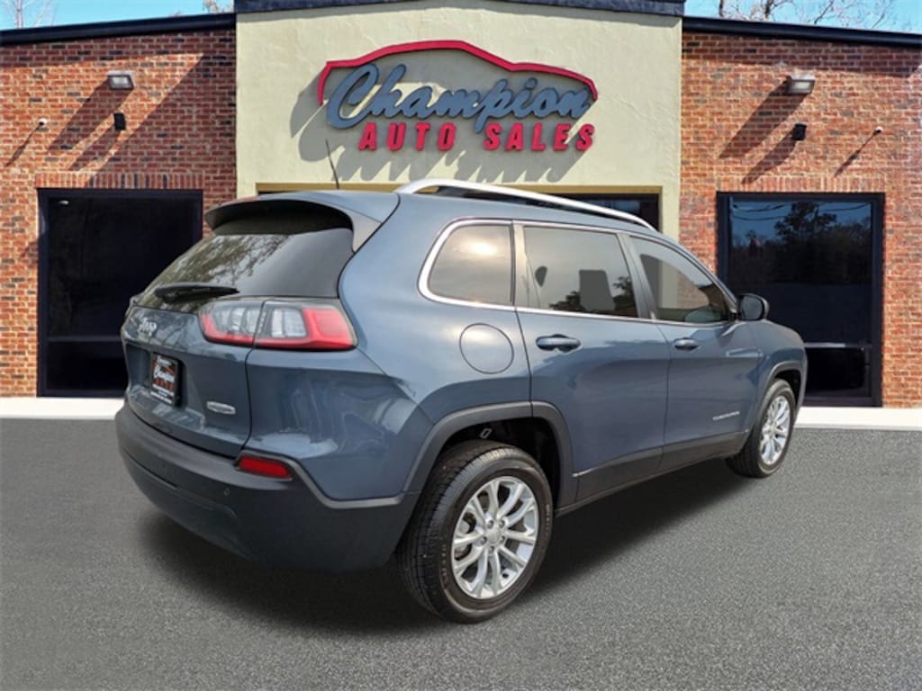 Used 2019 Jeep Cherokee Latitude FWD SUV