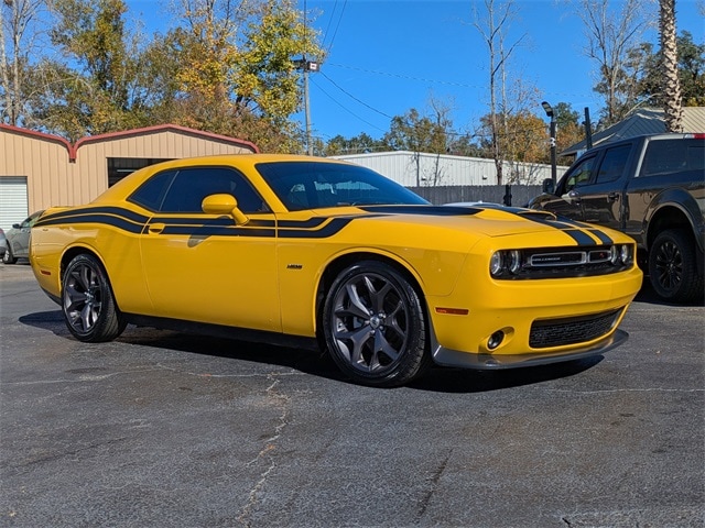 2019 Dodge Challenger R/T's photo