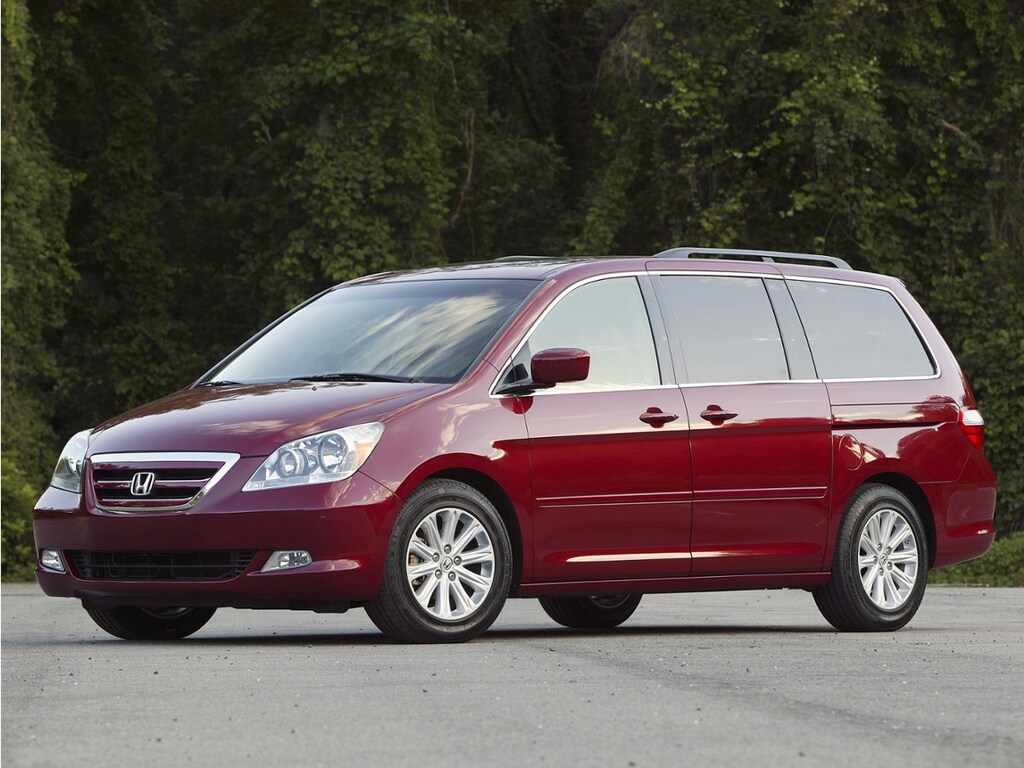 Used 2005 Honda Odyssey Touring Van