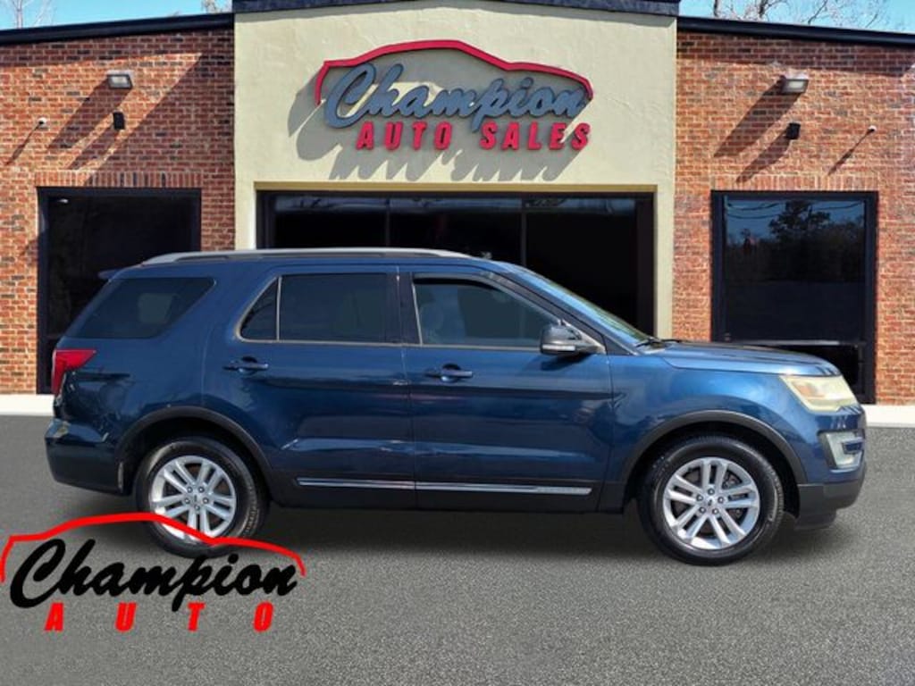 Used 2017 Ford Explorer XLT SUV