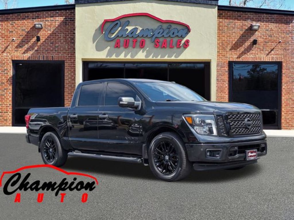 Used 2019 Nissan Titan SV Truck Crew Cab