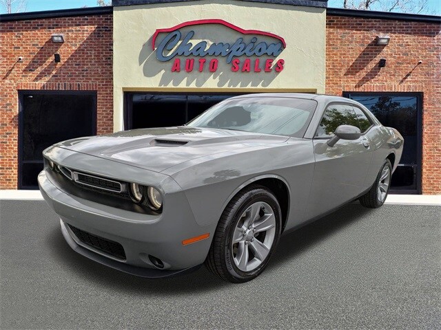 2019 Dodge Challenger SXT photo 4
