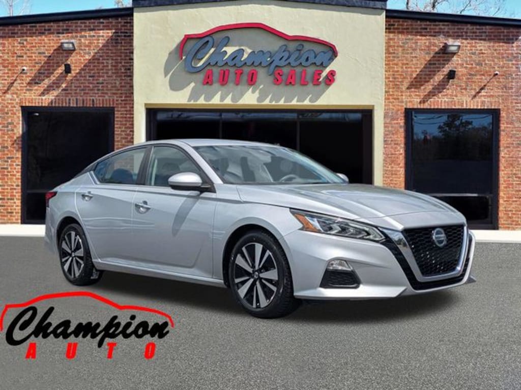 Used 2021 Nissan Altima 2.5 SV Sedan