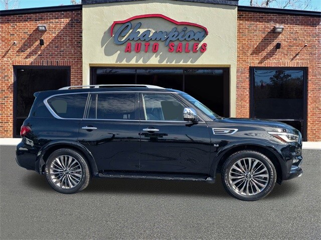 2018 Infiniti QX80 Base photo 2