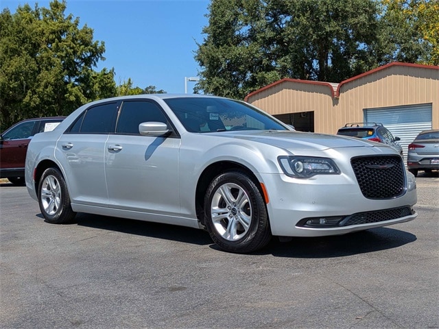 2021 Chrysler 300