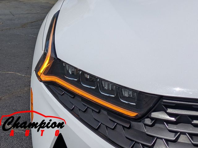 2022 Kia K5 EX - Photo 11