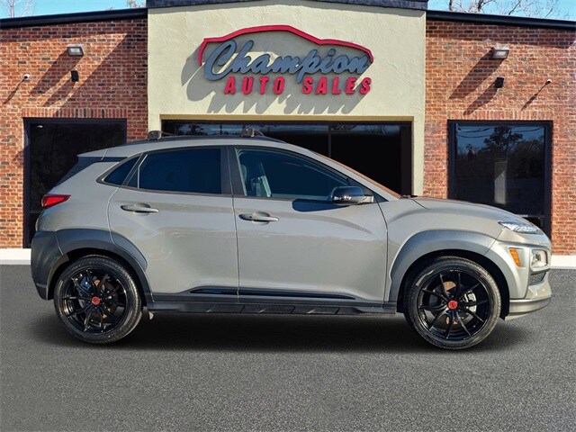 2021 Hyundai Kona SEL Plus photo 2
