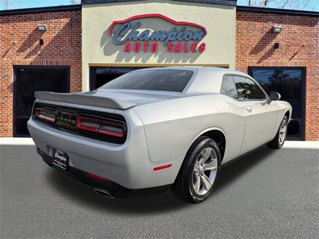 Used 2021 Dodge Challenger SXT Coupe