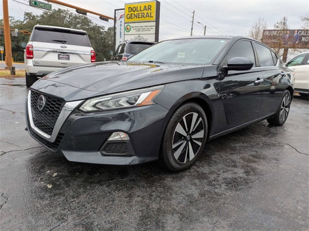 Used 2022 Nissan Altima 2.5 SV Sedan