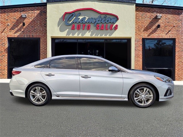 2018 Hyundai Sonata Sport photo 2