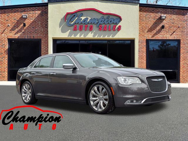 2018 Chrysler 300 Limited's photo
