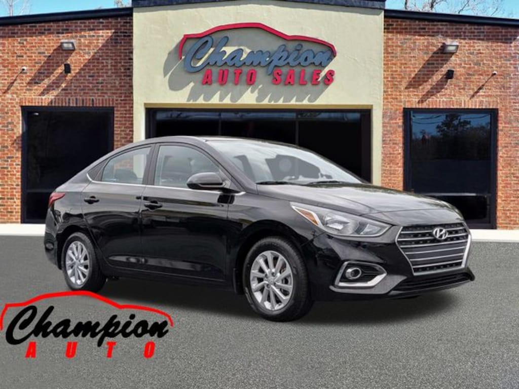 Used 2022 Hyundai Accent SEL Sedan