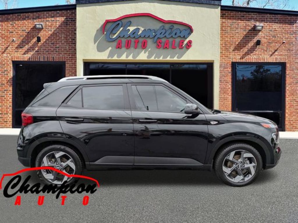 Used 2022 Hyundai Venue SEL SUV