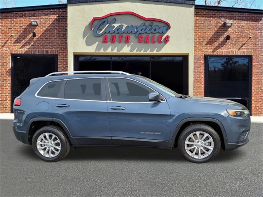 Used 2019 Jeep Cherokee Latitude FWD SUV