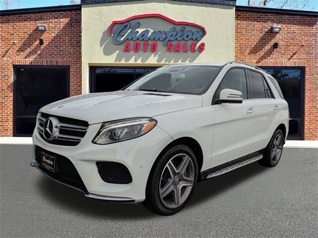 2016 Mercedes Benz GLE 400 4MATIC photo 4