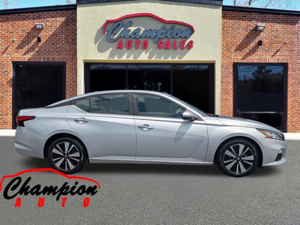 Used 2021 Nissan Altima 2.5 SV Sedan