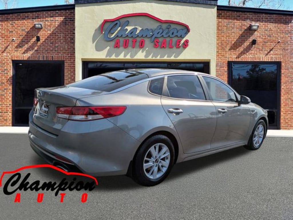 Used 2017 Kia Optima LX Sedan