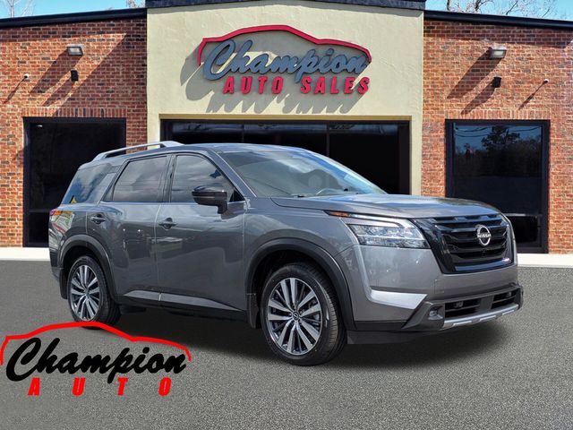 2022 Nissan Pathfinder