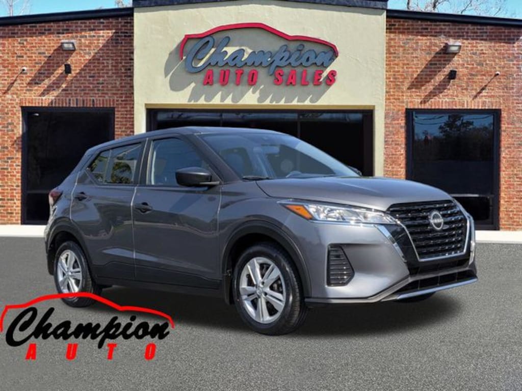 Used 2023 Nissan Kicks S SUV