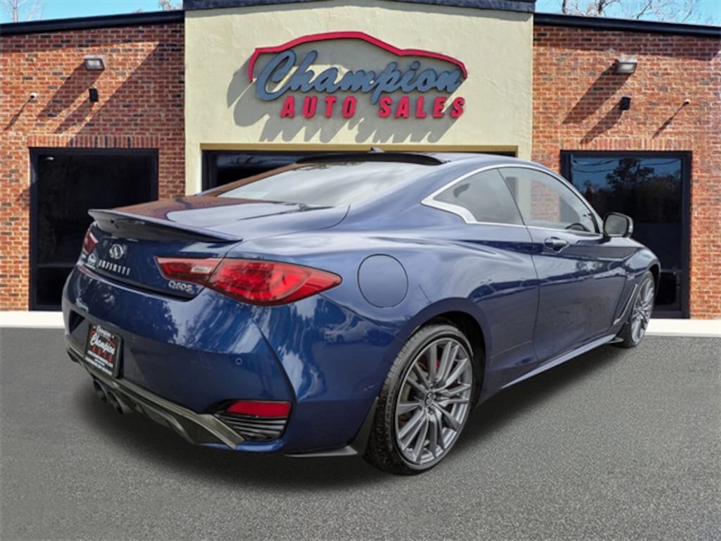 Used 2017 INFINITI Q60 3.0t Red Sport 400 Coupe