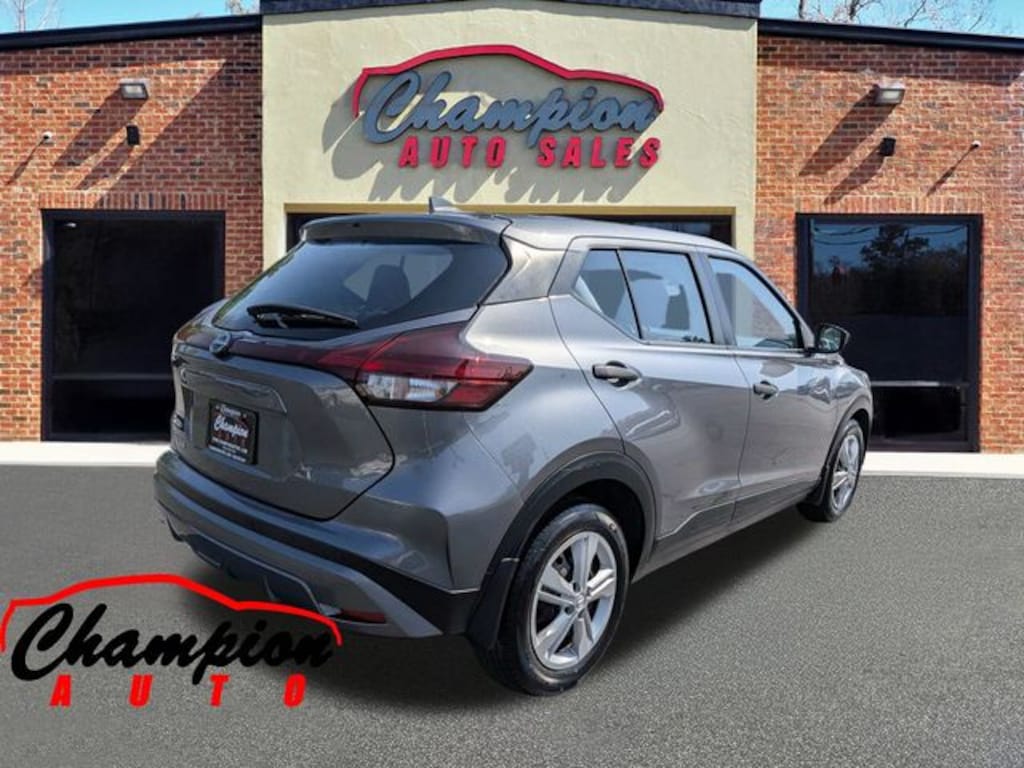 Used 2023 Nissan Kicks S SUV