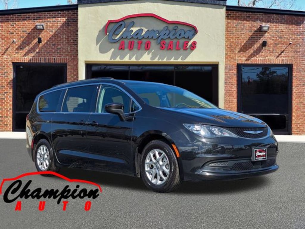 Used 2021 Chrysler Voyager LXI Van Passenger Van