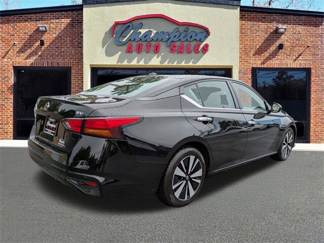 2022 Nissan Altima 2.5 SV photo 3