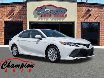 2019 Toyota Camry LE Sedan
