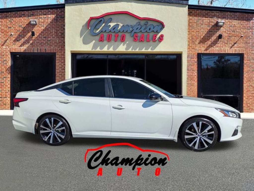 Used 2021 Nissan Altima 2.5 SR Sedan