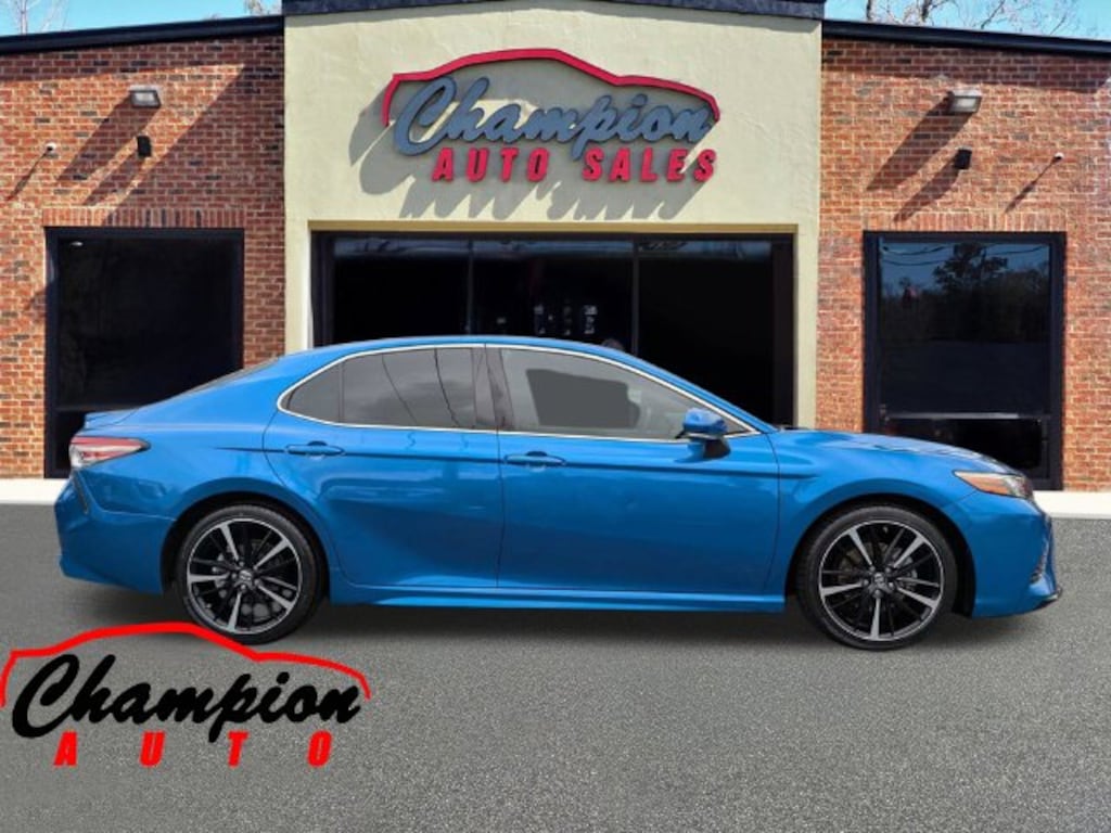 Used 2018 Toyota Camry XSE Sedan