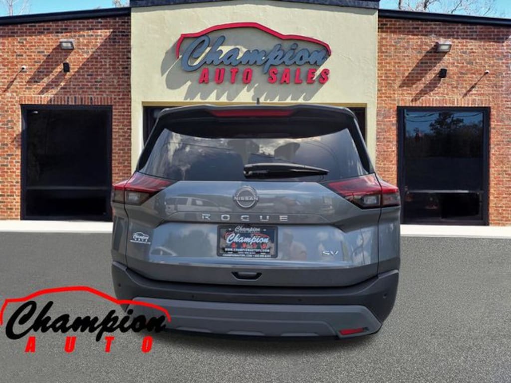 Used 2023 Nissan Rogue SV SUV
