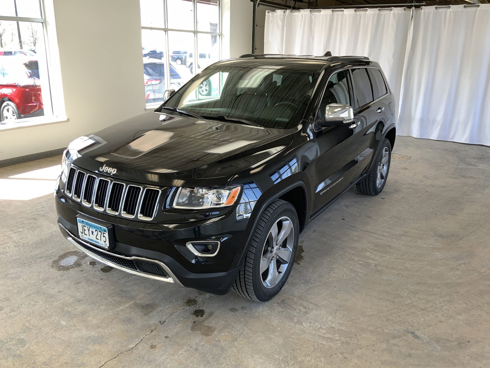 Used 2014 Jeep Grand Cherokee Limited with VIN 1C4RJFBG4EC393539 for sale in Alexandria, Minnesota