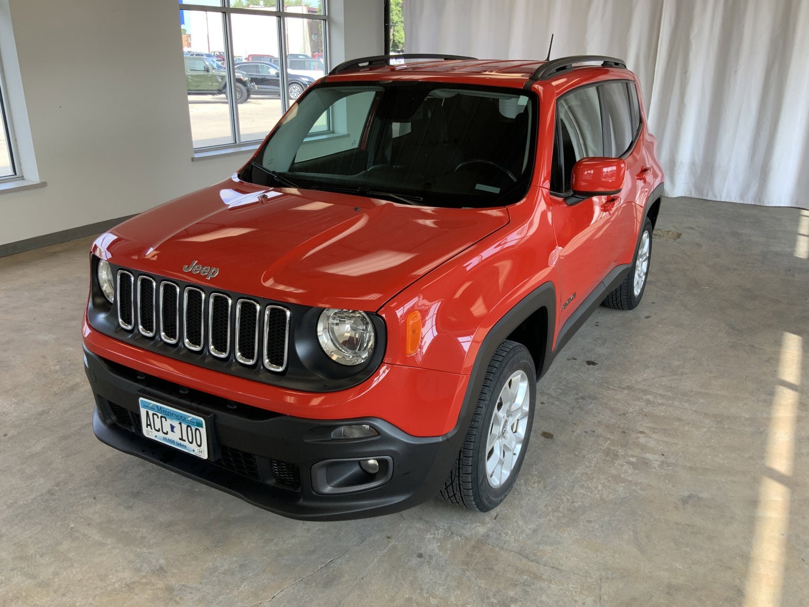 Used 2017 Jeep Renegade Latitude with VIN ZACCJBBBXHPG31588 for sale in Alexandria, MN