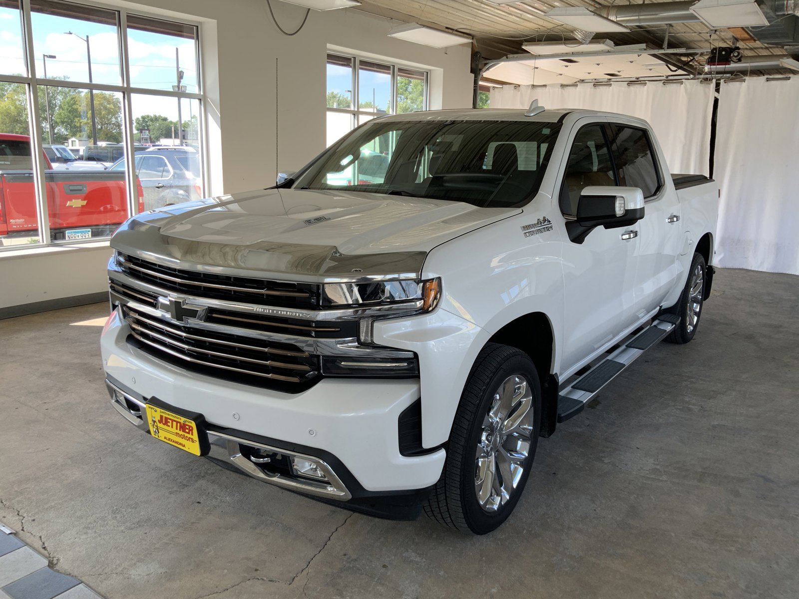 Used 2020 Chevrolet Silverado 1500 High Country with VIN 3GCUYHEL8LG164284 for sale in Alexandria, MN