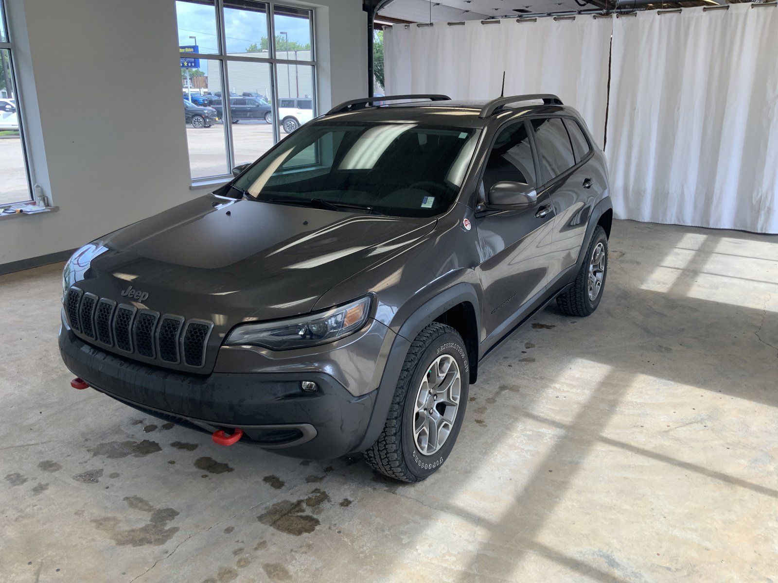 Used 2020 Jeep Cherokee Trailhawk with VIN 1C4PJMBX0LD589061 for sale in Alexandria, MN