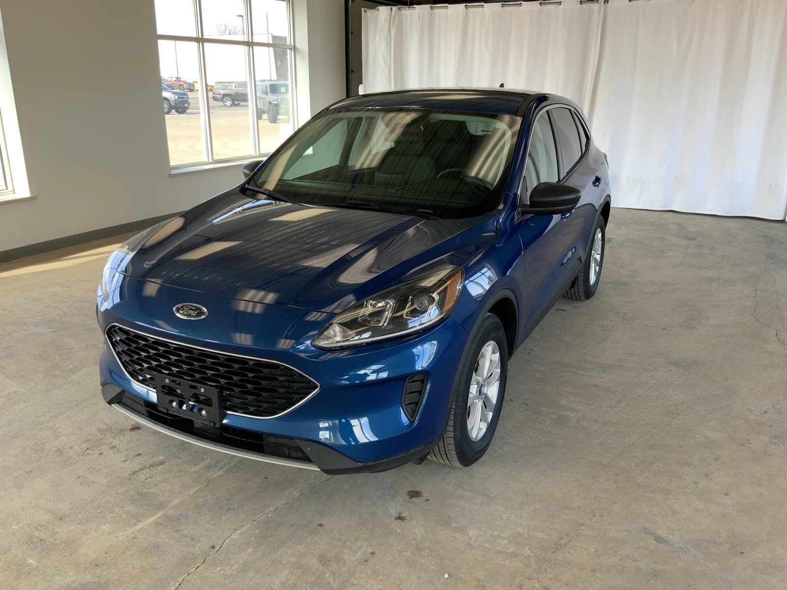 Used 2022 Ford Escape SE with VIN 1FMCU9G61NUA25694 for sale in Alexandria, Minnesota