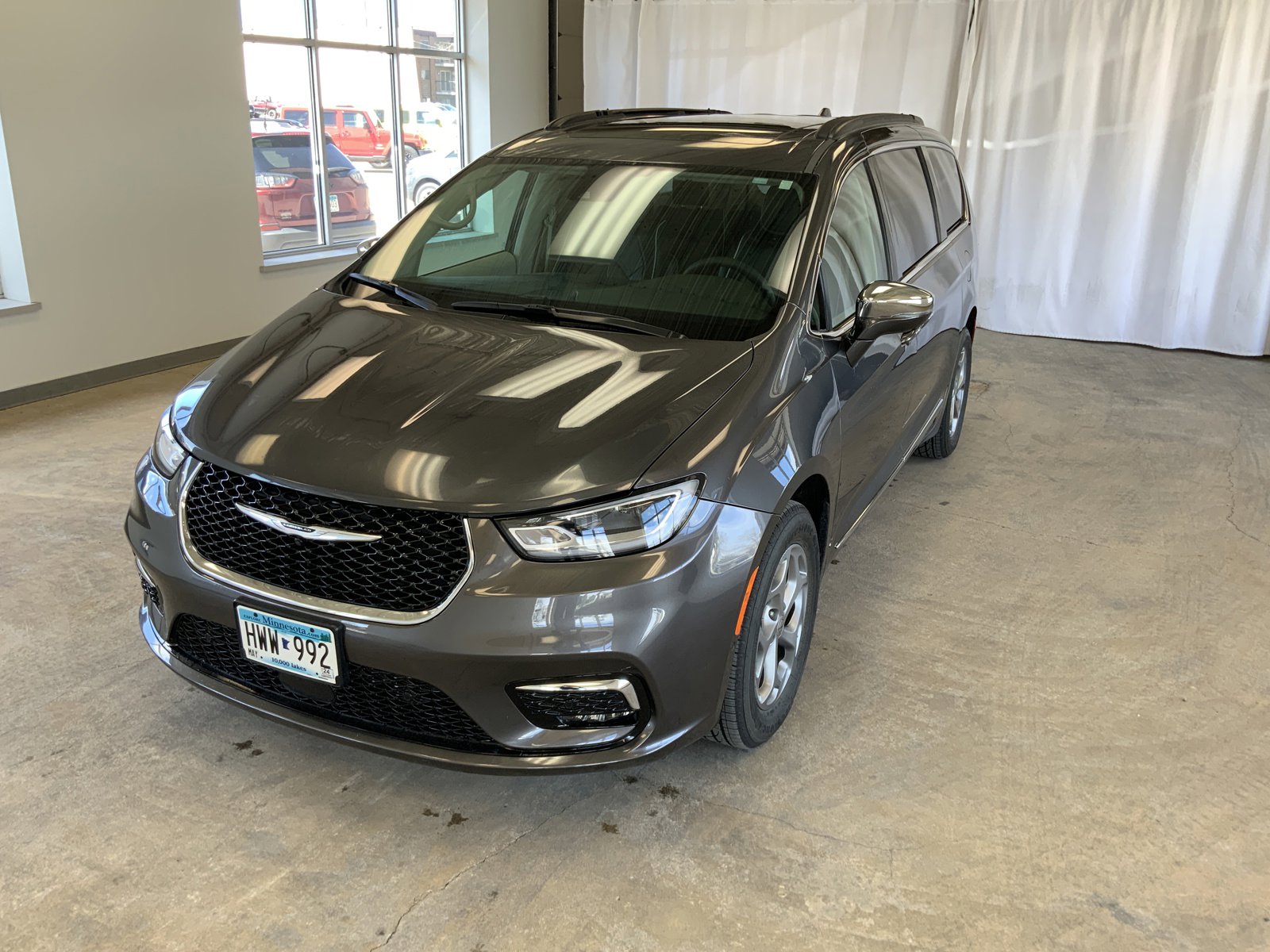 Used 2022 Chrysler Pacifica Limited with VIN 2C4RC3GGXNR187814 for sale in Alexandria, Minnesota