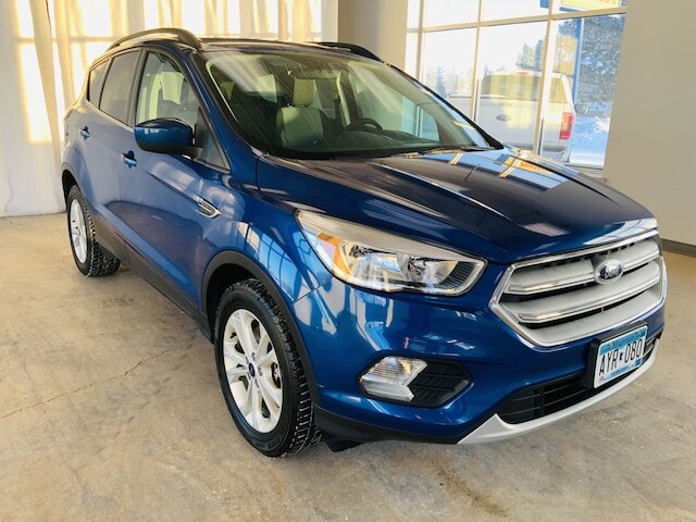 Used 2018 Ford Escape SE with VIN 1FMCU9GD7JUA85603 for sale in Alexandria, Minnesota
