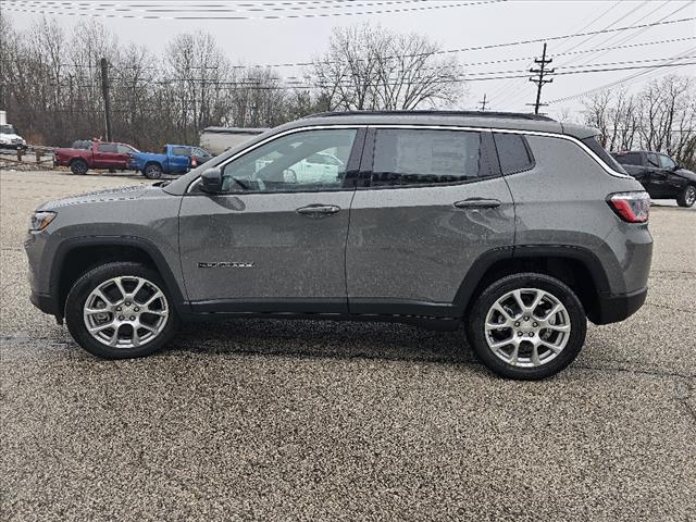 New 2024 Jeep Compass LATITUDE LUX 4X4 For Sale, Cleveland, Willoughby,  Chardon OH
