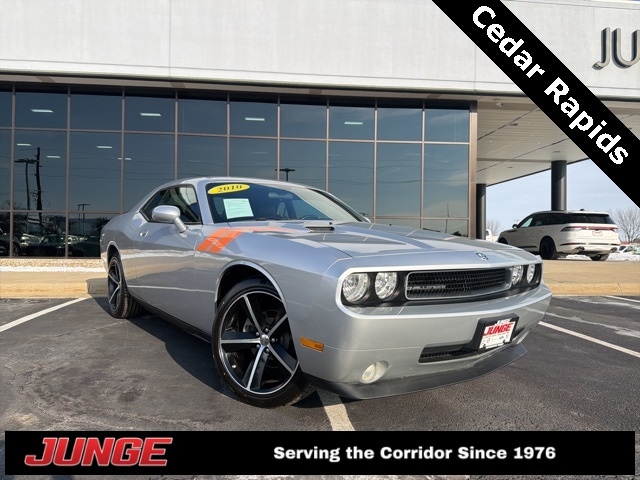 2010 Dodge Challenger SE's photo