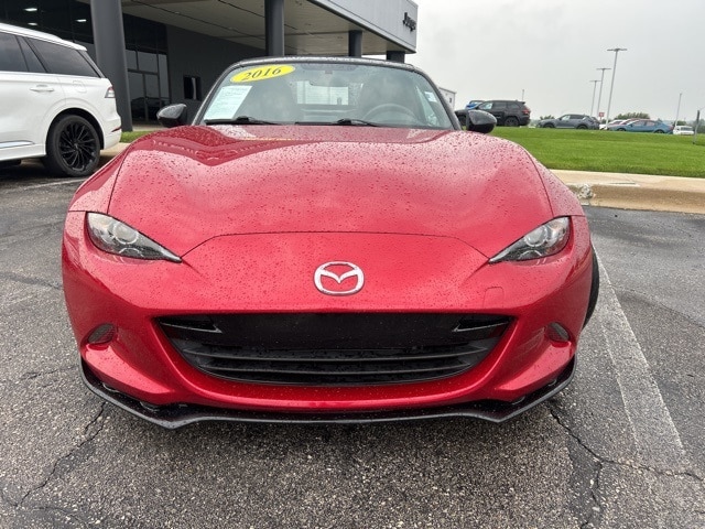 Used 2016 Mazda MX-5 Miata Club with VIN JM1NDAC79G0108118 for sale in Hiawatha, IA