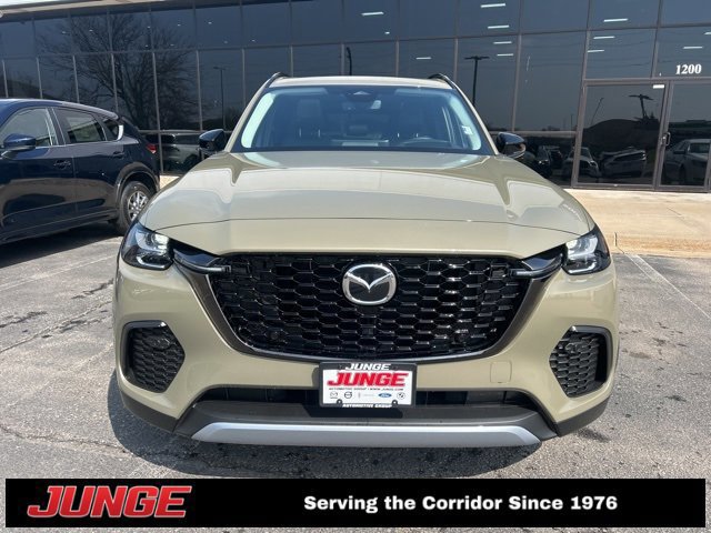 2025 Mazda CX-70 Plug-in Hybrid Premium photo 2