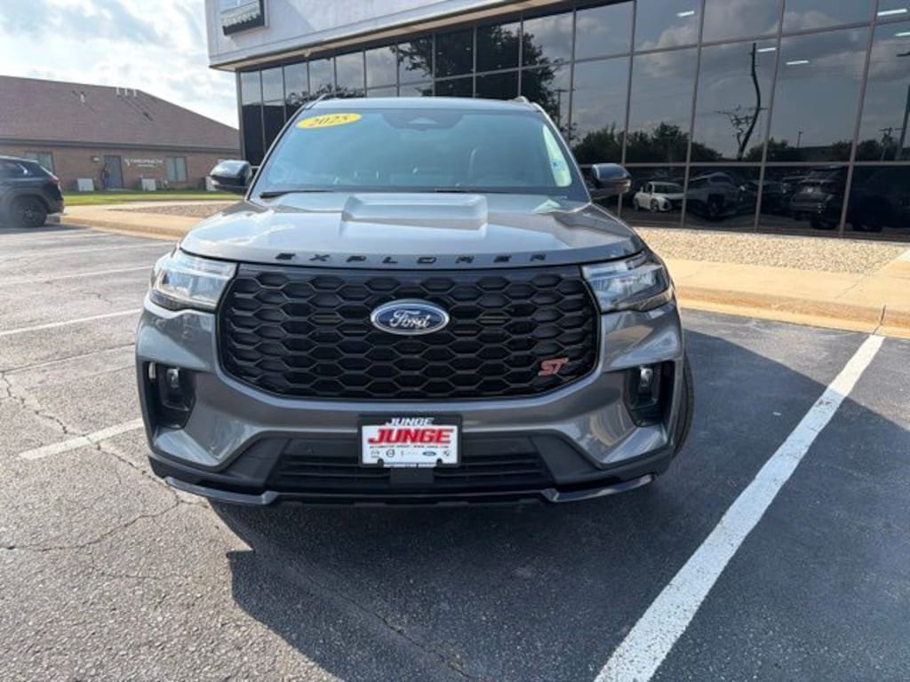 Used 2025 Ford Explorer ST SUV