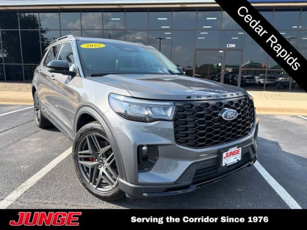 Used 2025 Ford Explorer ST SUV